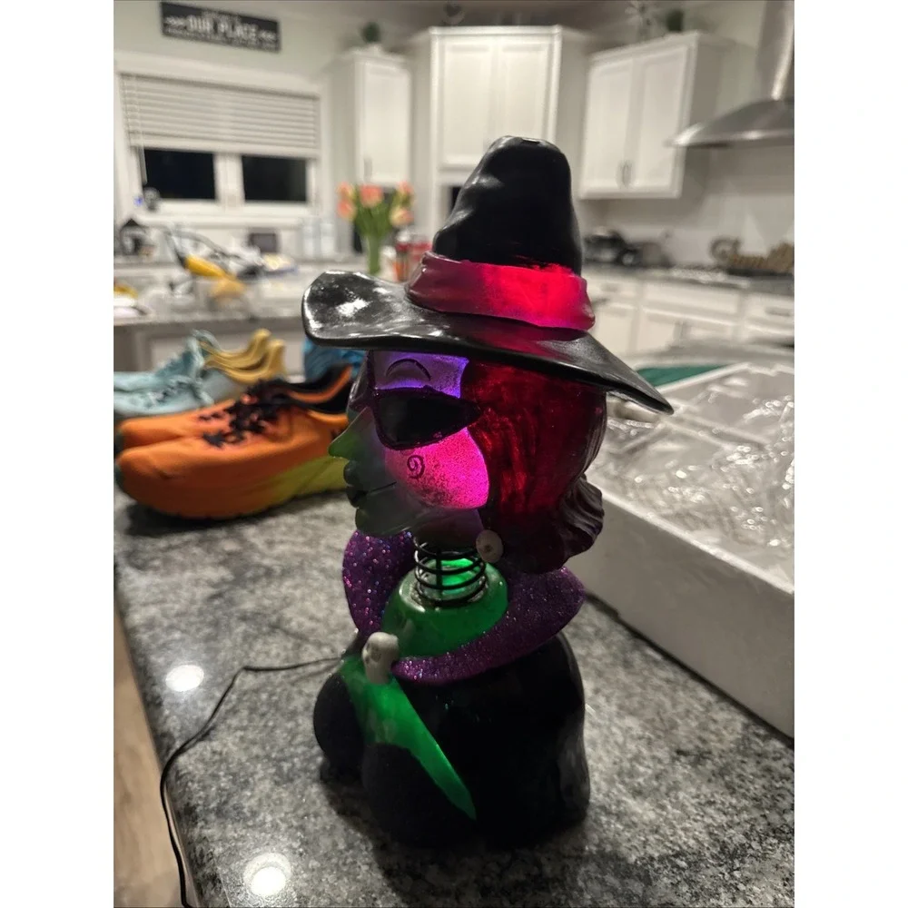 Halloween Witch Bobblehead LED Lamp 12.6
